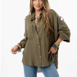 Three Birds Nest Bradley Button Down Top - Olive
